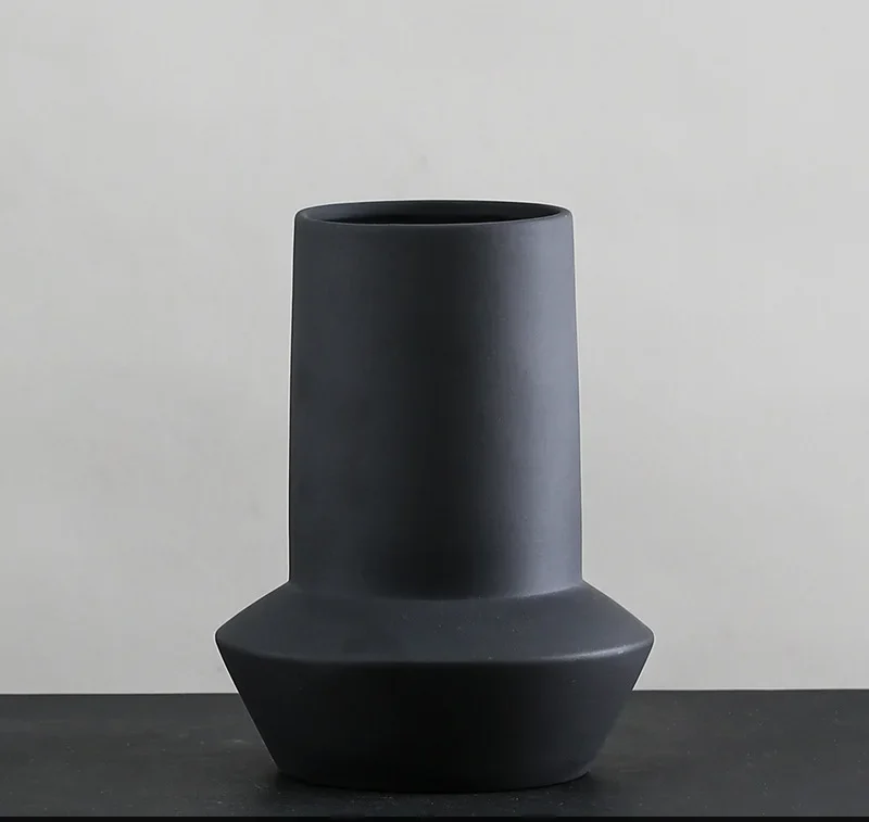 Minimalist Black Vase